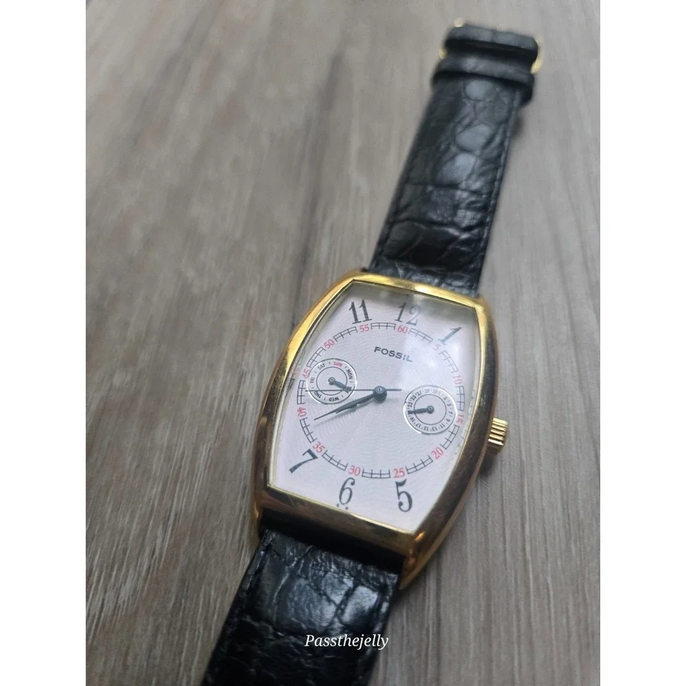 Fossil Watch Mens BQ-8762 Gold Tone Tonneau White Multi Function Dial Leather